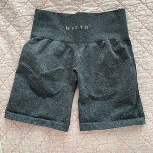 Nvgtn contour shorts XS